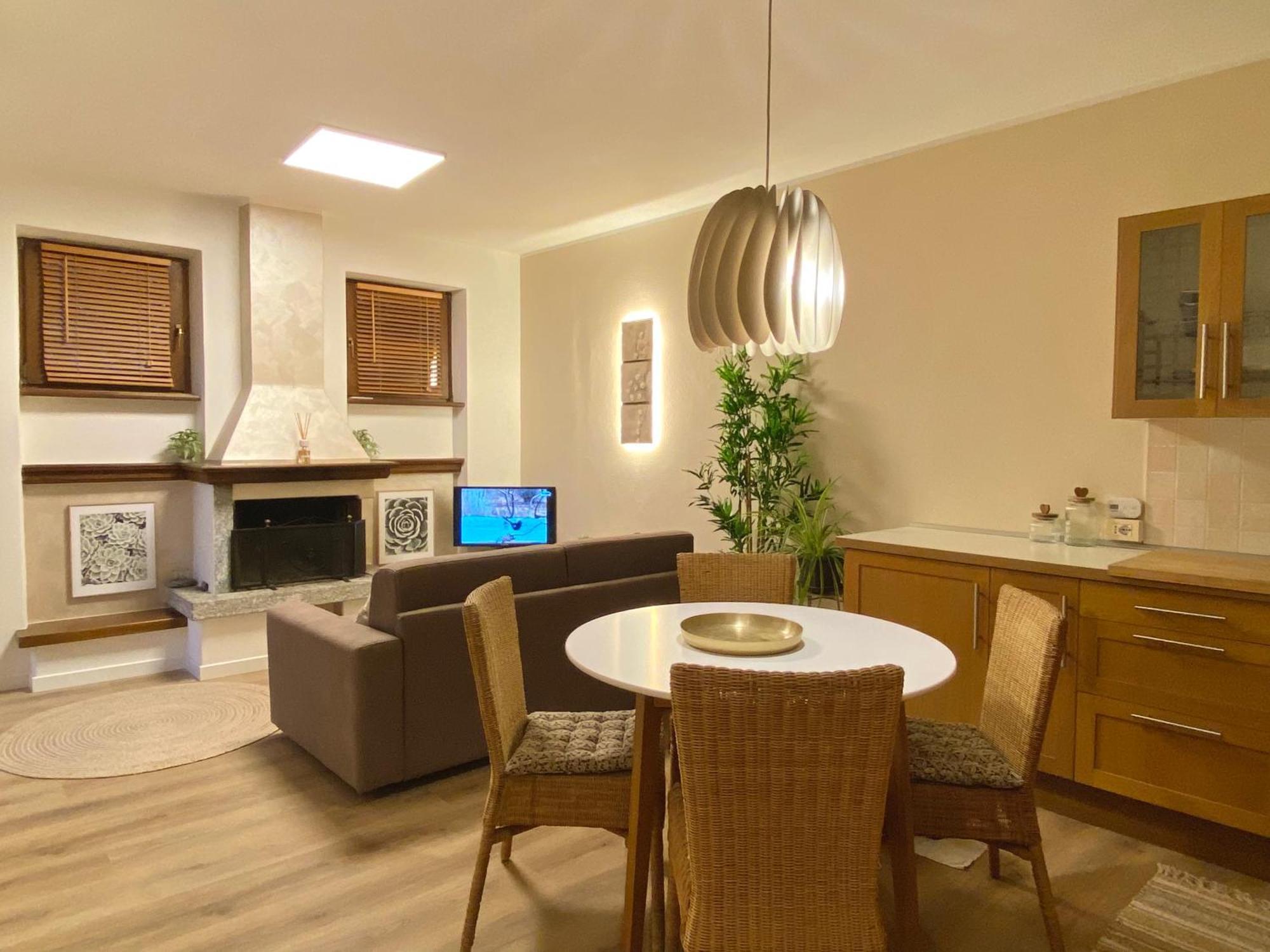 Casa Cinzia Apartment Gravedona Ngoại thất bức ảnh